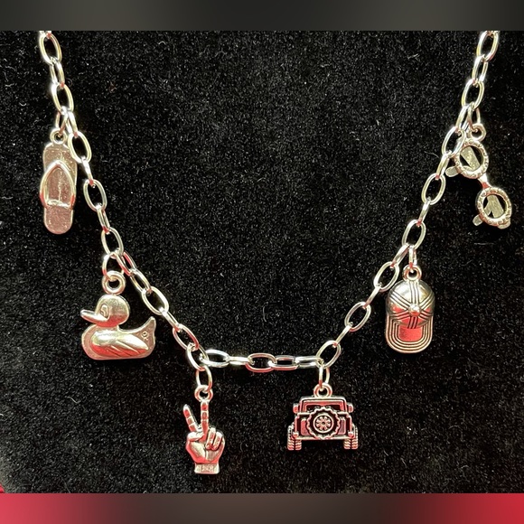 Unique & Fun Charm Necklace for the 4x4 & Off-Road Enthusiasts. Brand New! - Picture 3 of 13